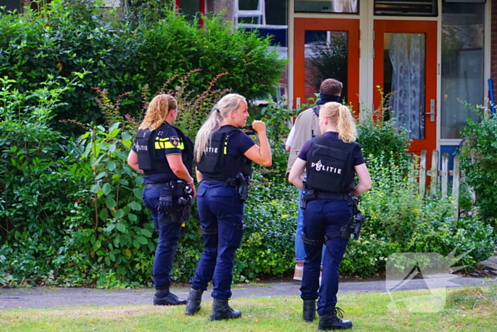 Politie valt woning binnen na schietpartij, verdachte aangehouden