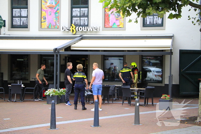 Brandweer onderzoekt gaslucht in café