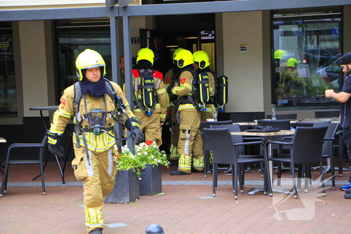 Brandweer onderzoekt gaslucht in café