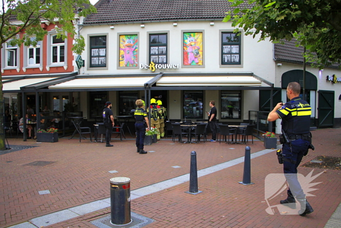 Brandweer onderzoekt gaslucht in café