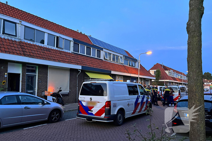 Aanhouding en gewonde na vechtpartij, messen gevonden in woning