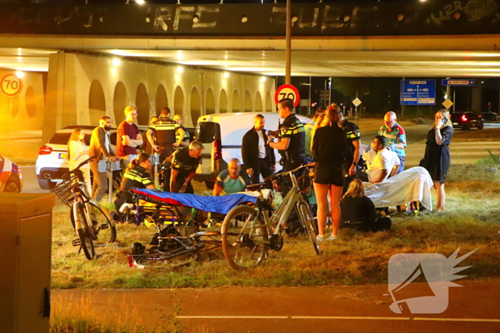 Meerdere fietsers gewond bij botsing met auto