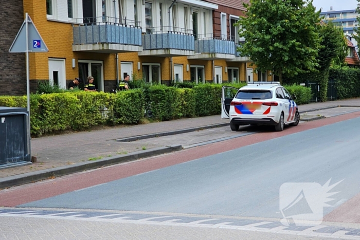 Politie op zoek naar mogelijk wapen na verdachte situatie