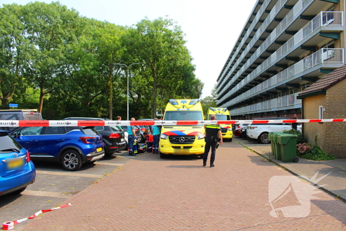 Traumateam ingezet voor incident bij flatgebouw