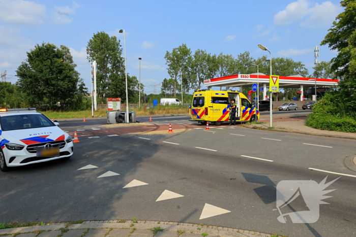 Canta belandt op de kant na aanrijding