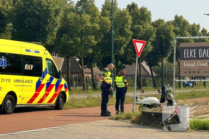 Aanrijding tussen brommobiel en scooter