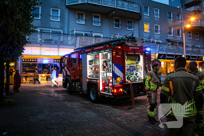 Omstanders bellen brandweer voor rookontwikkeling uit bakkerij