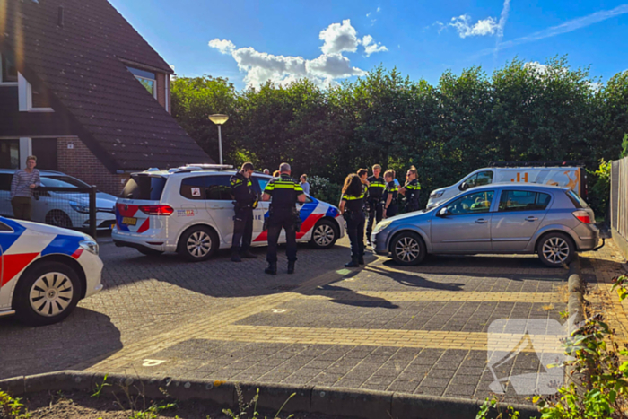 Twee aanhoudingen en mes aangetroffen na achtervolging