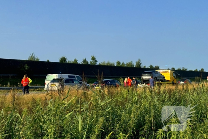 Drie auto's betrokken bij aanrijding op snelweg