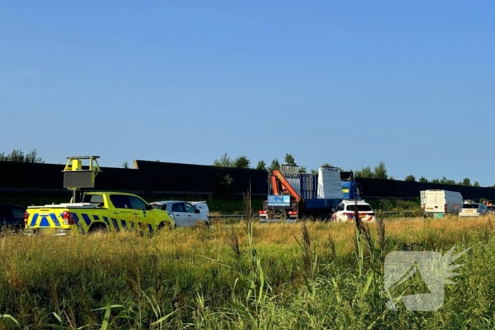 Drie auto's betrokken bij aanrijding op snelweg