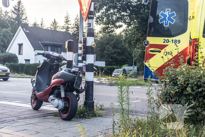 Gewonden na ongeval tussen scooter en fietser