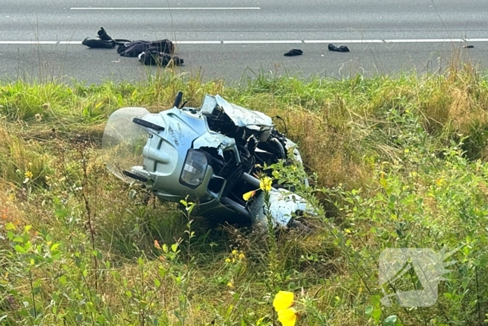 Snelweg afgesloten wegens onderzoek naar aanrijding met motor