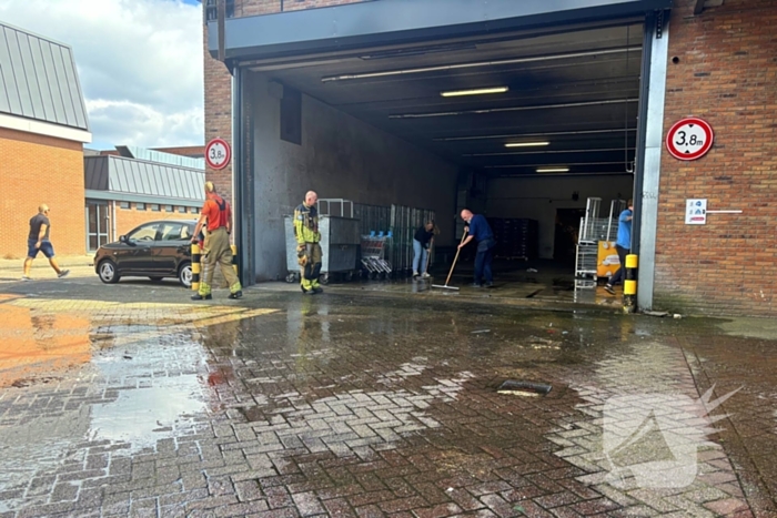 Wateroverlast in magazijn van supermarkt