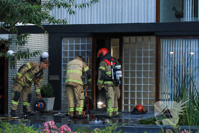 Brandweer heeft brand in woning snel onder controle