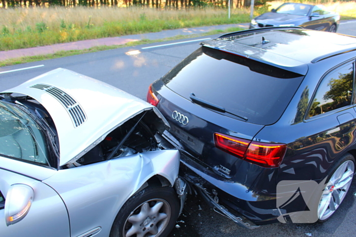 Kop-staartbotsing leidt tot schade en vertraging