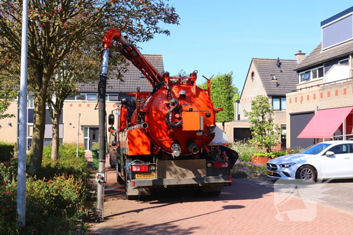 Brand in kolkenzuiger snel onder controle dankzij snelle actie chauffeur