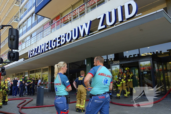 Zuurstoftank zorgt voor brand in bedrijfsverzamelgebouw