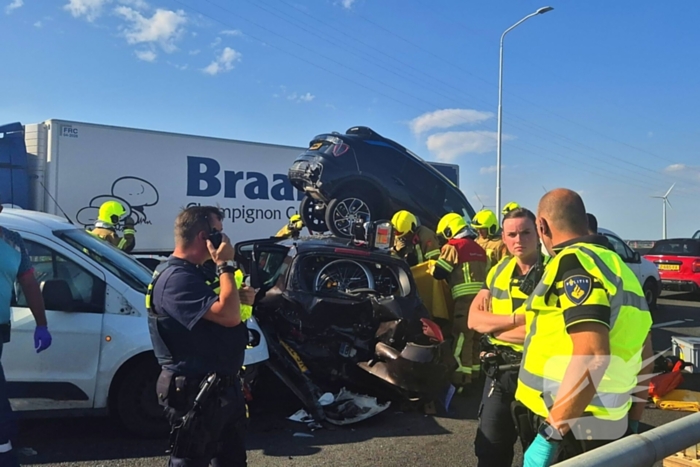 Zeer ernstig ongeval op snelweg Haringvlietbrug