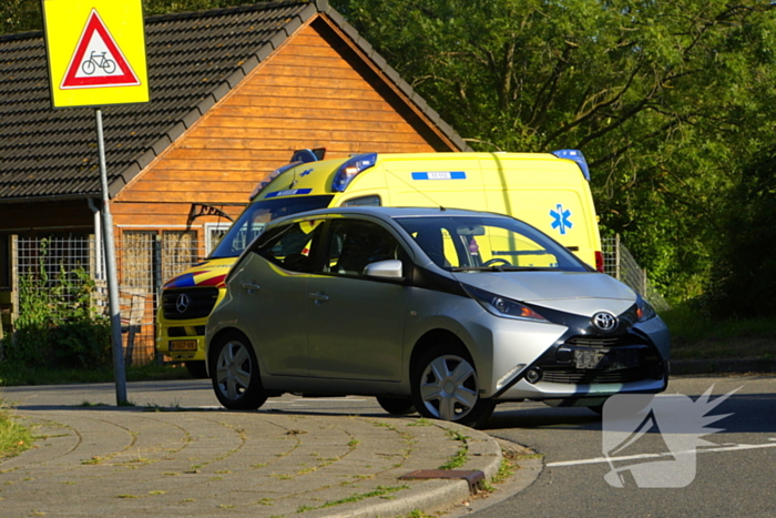 Fietser gewond bij botsing met auto