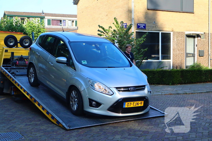 Veel schade na ongeval tussen twee automobilisten