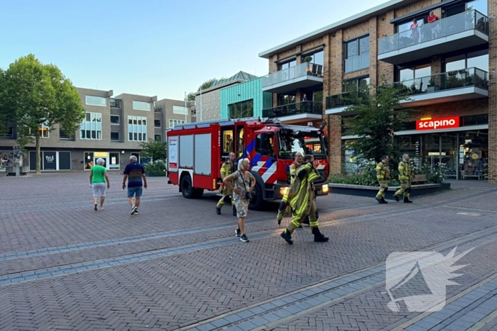 Afvalzak in brand gestoken op bankje