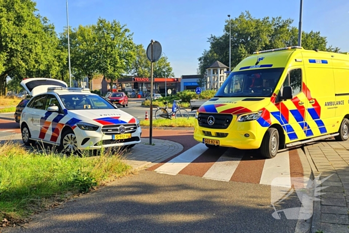 Fietser gewond bij botsing met bestelbus