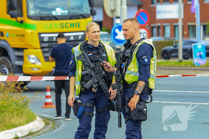 Twee gewonden bij overval: politie zoekt verdacht voertuig