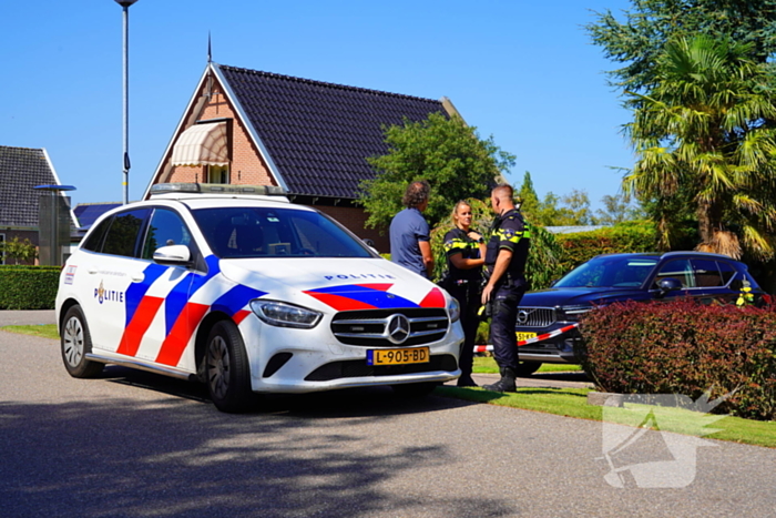 Politie start onderzoek naar aantreffen overledene