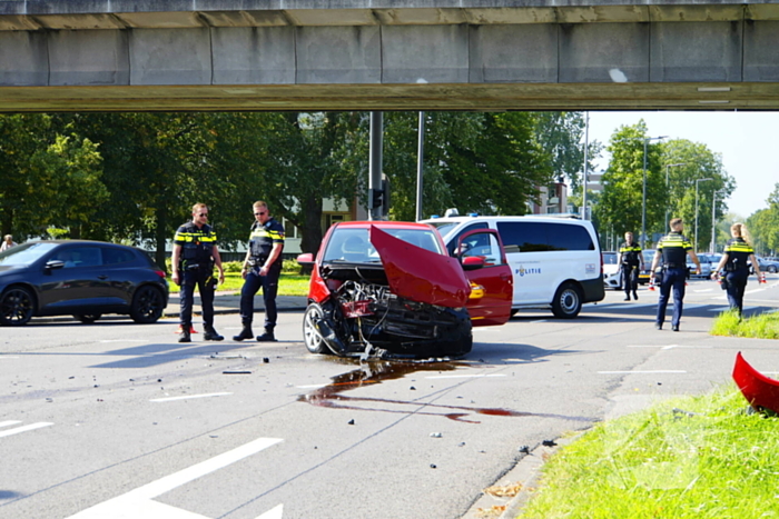 Porsche bestuurder aangehouden na veroorzaken ongeval met gewonde