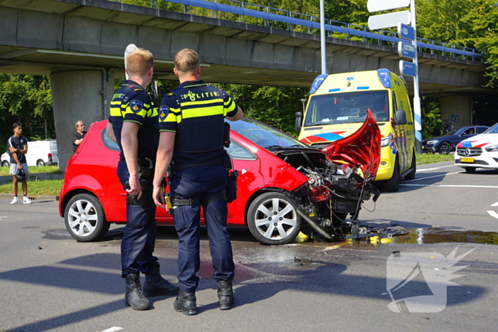 Porsche bestuurder aangehouden na veroorzaken ongeval met gewonde