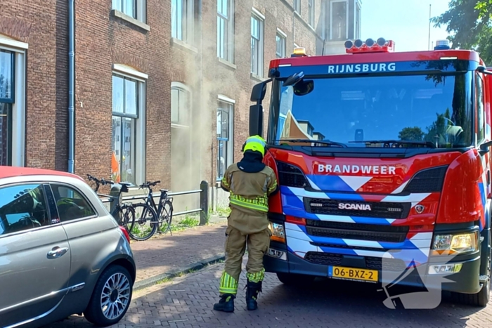 Vluchtelingenopvang ontruimd door brandend bankstel