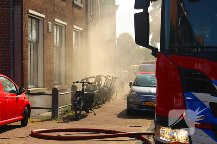 Vluchtelingenopvang ontruimd door brandend bankstel