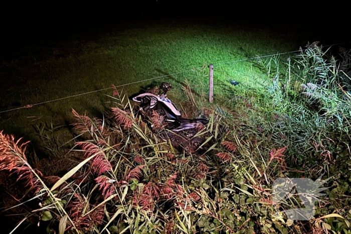 Motorrijder vliegt uit de bocht