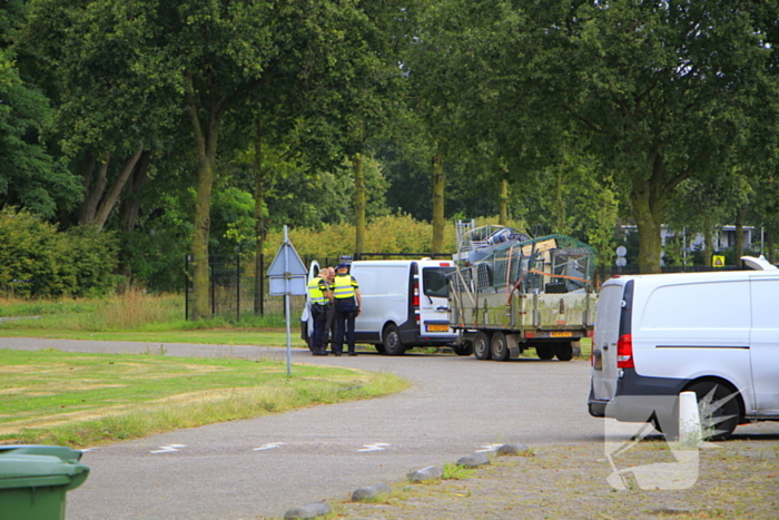 Politie houdt controle bij tankstation