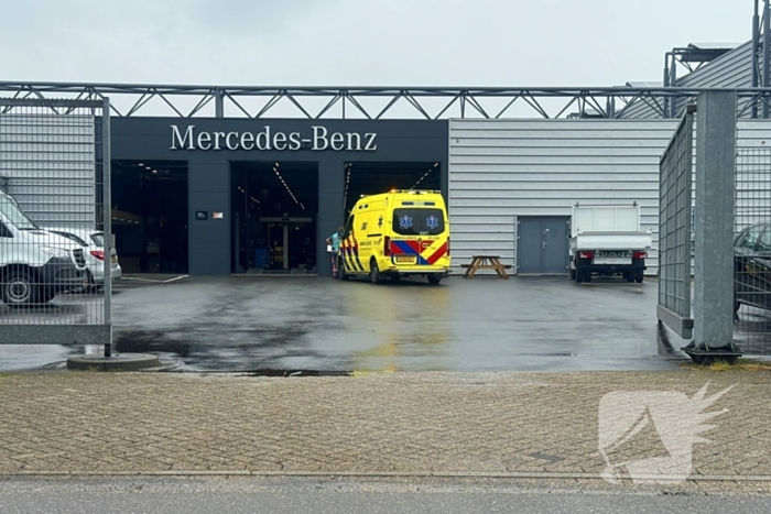 Traumahelikopter ingezet voor incident bij autogarage