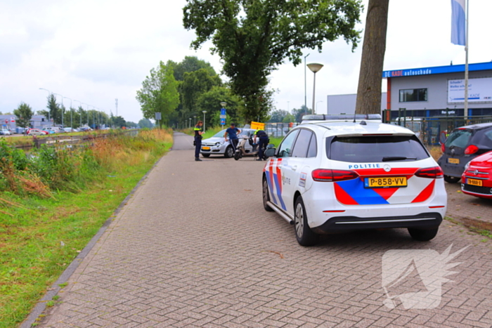 Scooterrijder gewond bij aanrijding met auto