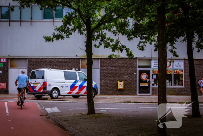 Politie zoekt man na verdachte situatie in winkelcentrum