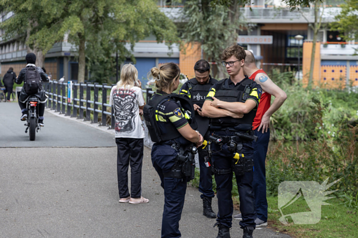 Zoektocht naar vermoedelijke schutter in Zuidoost