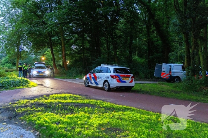 Grote politie-inzet na steekpartij in park