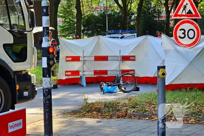 Ernstig ongeval tussen fietser en vrachtwagen