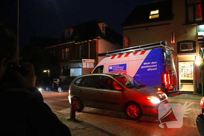 Politie doet inval in woning