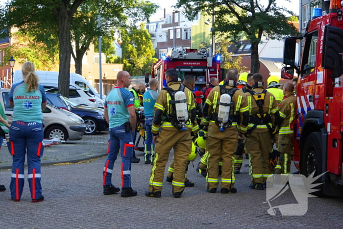 Uitslaande brand na explosie in woongebouw voor begeleid wonen