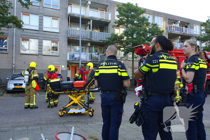 Uitslaande brand na explosie in woongebouw voor begeleid wonen