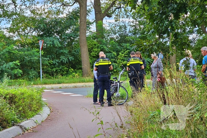 Fietser aangereden op rotonde