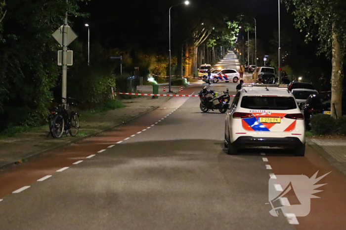 Straat afgesloten na beschieting woning