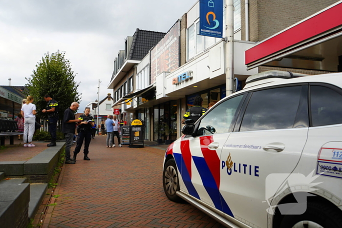 Overval op telefoonwinkel daders dreigen met vuurwapen