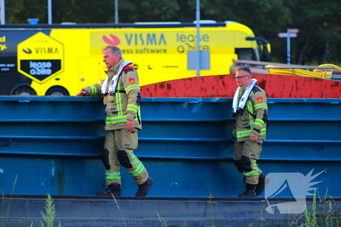 Hulpdiensten Ingezet voor Incident op binnenvaartschip