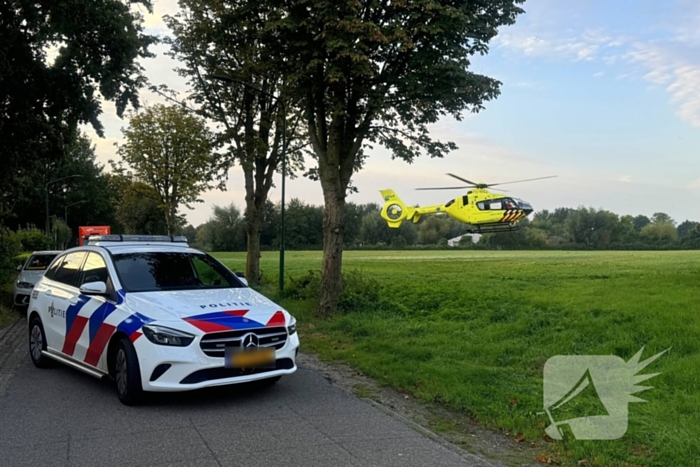 Fietser ernstig gewond, traumahelikopter ingezet