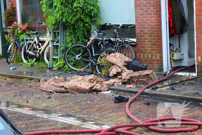 Huis onbewoonbaar na felle woningbrand