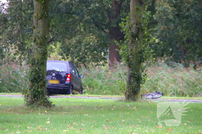 Ernstig verkeersongeval tussen auto en fietser